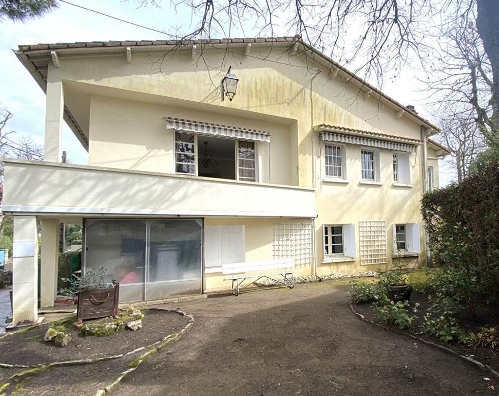 Achat maison à vendre 5 chambres 176 m² - Royan