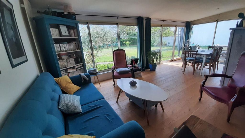 Achat maison à vendre 5 chambres 138 m² - Poitiers