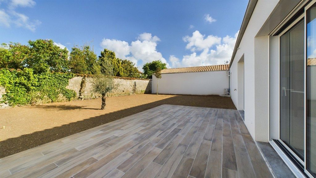 Achat maison à vendre 4 chambres 149 m² - La Rochelle