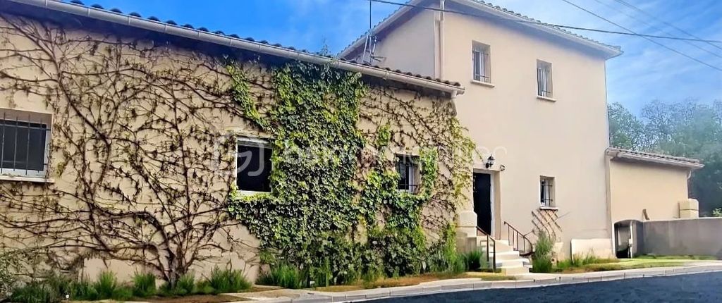 Achat maison à vendre 4 chambres 135 m² - Gignac