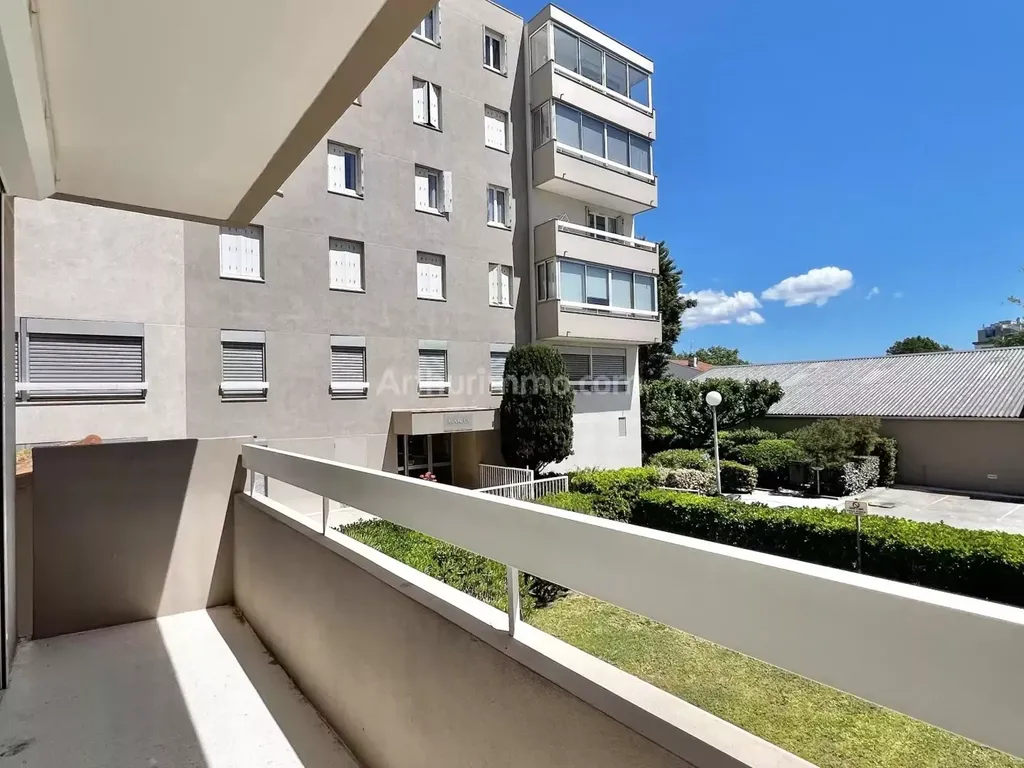 Achat appartement à vendre 4 pièces 83 m² - Fréjus