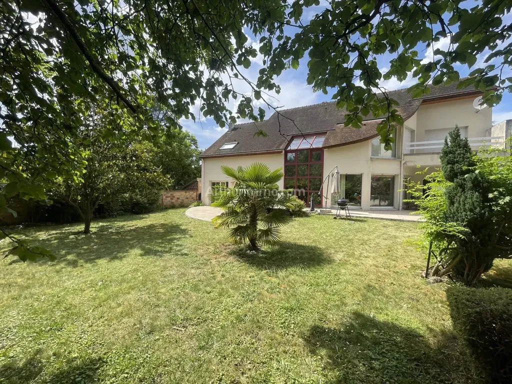 Achat maison à vendre 2 chambres 261 m² - Soisy-sur-Seine