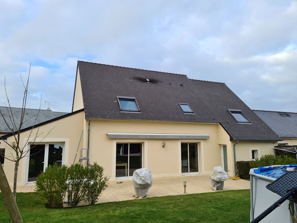 Achat maison à vendre 5 chambres 143 m² - Saint-Berthevin