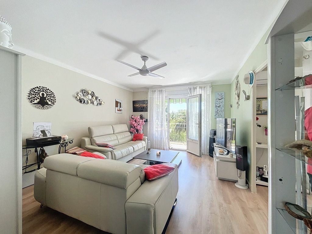 Achat appartement à vendre 4 pièces 69 m² - Sanary-sur-Mer
