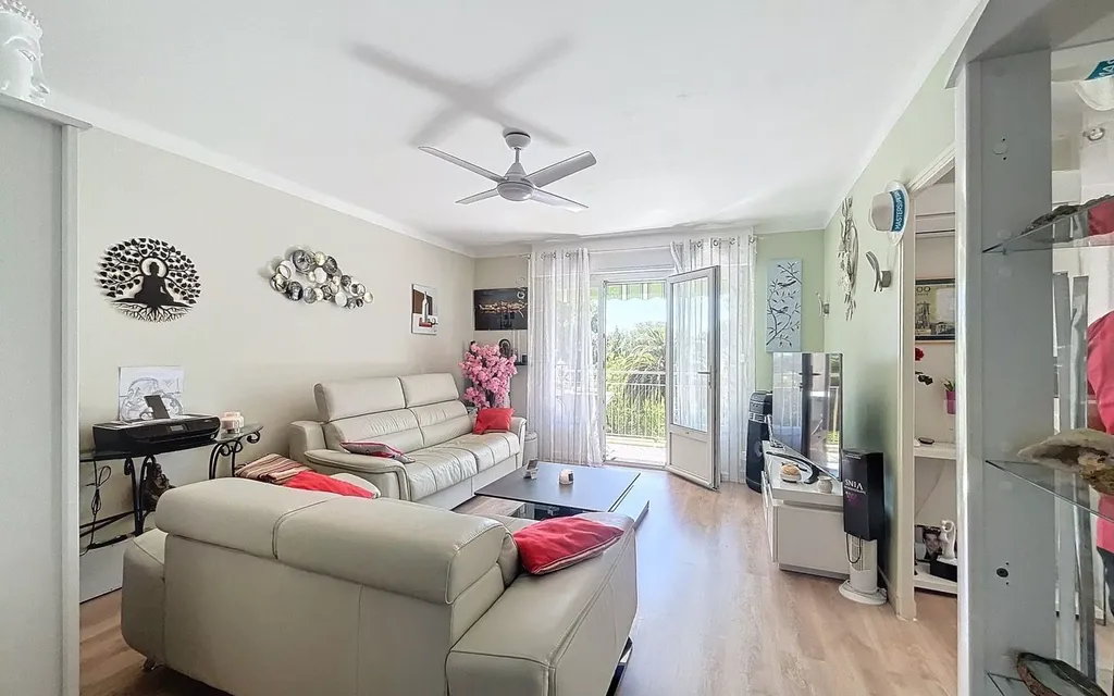 Achat appartement à vendre 4 pièces 69 m² - Sanary-sur-Mer