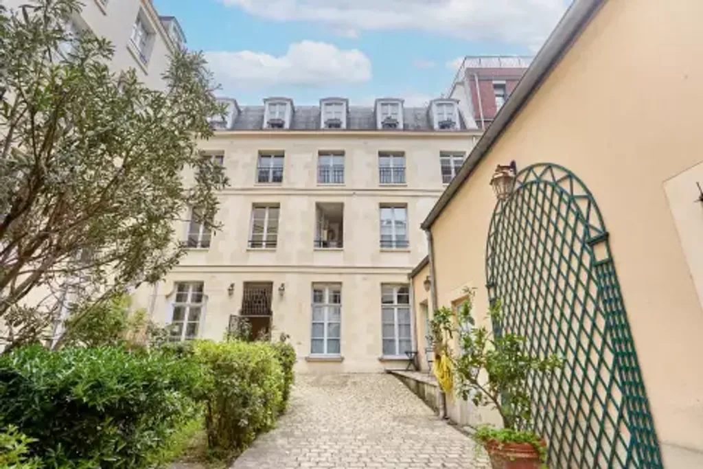 Achat appartement à vendre 3 pièces 88 m² - Paris 11ème arrondissement