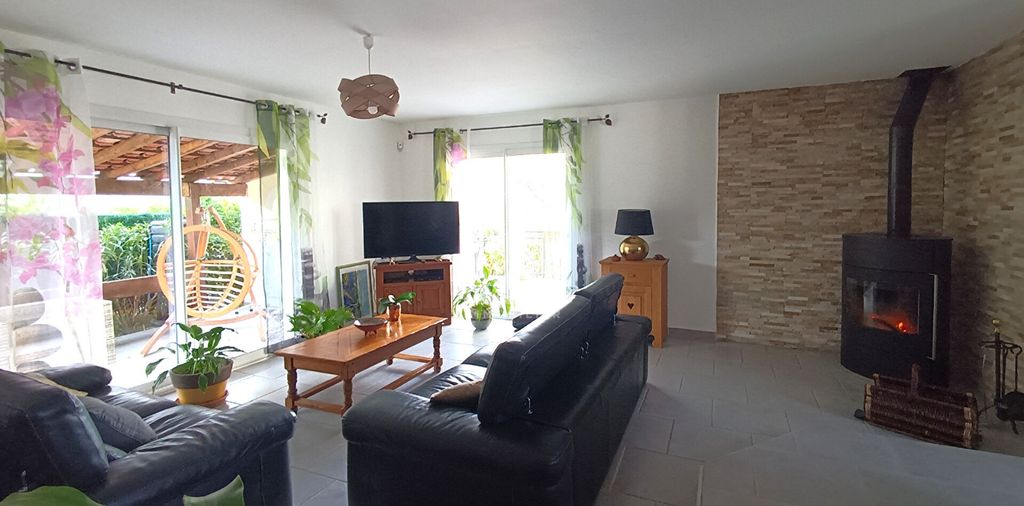 Achat maison à vendre 3 chambres 138 m² - Lançon-Provence