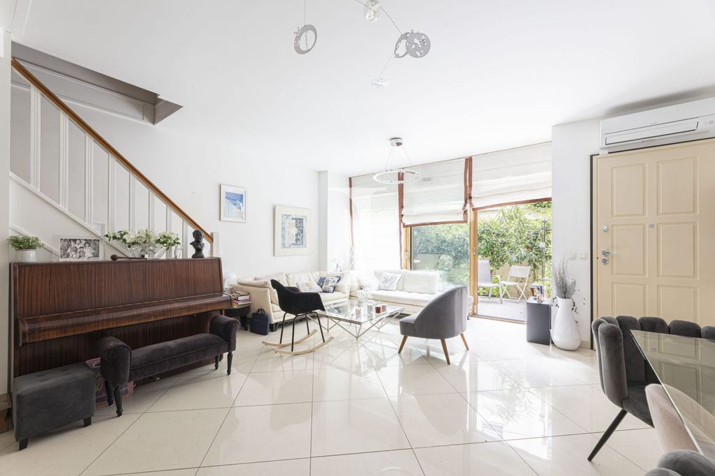 Achat maison à vendre 4 chambres 150 m² - Paris 20ème arrondissement