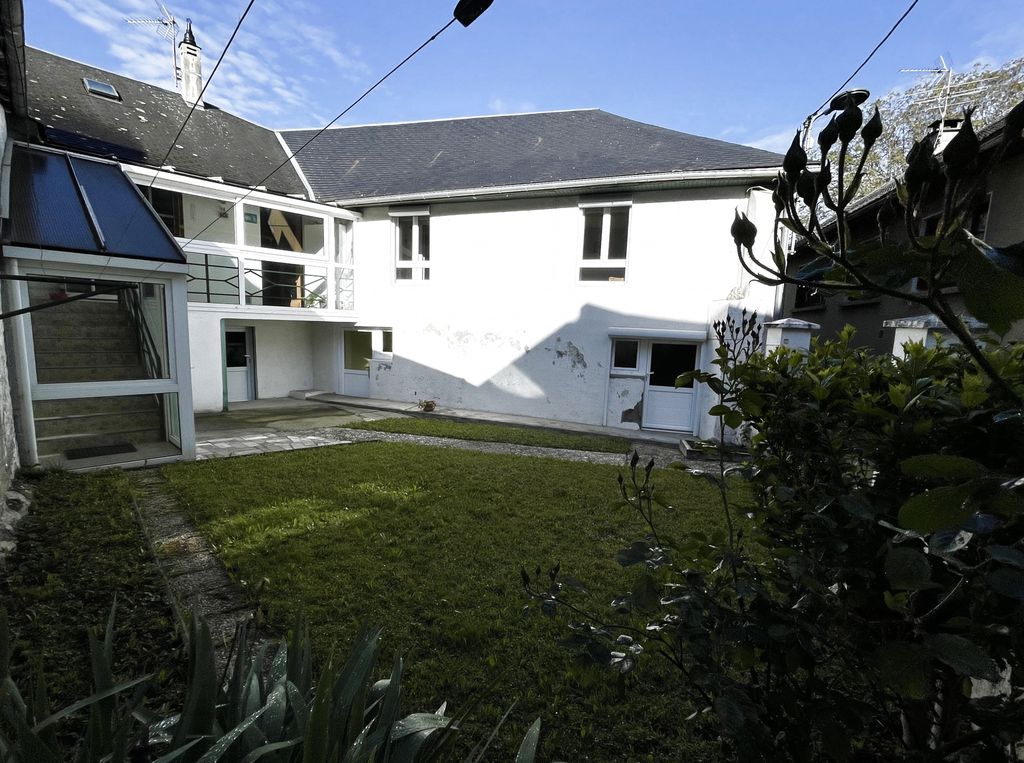 Achat maison à vendre 4 chambres 127 m² - Bagnères-de-Bigorre
