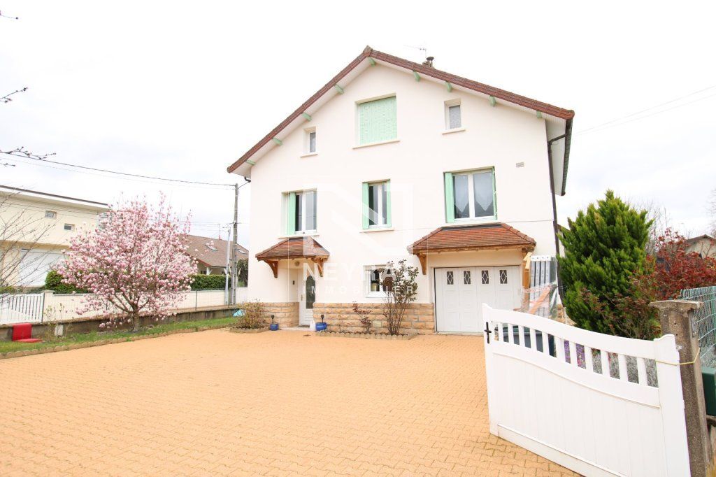 Achat maison à vendre 4 chambres 137 m² - Chalon-sur-Saône