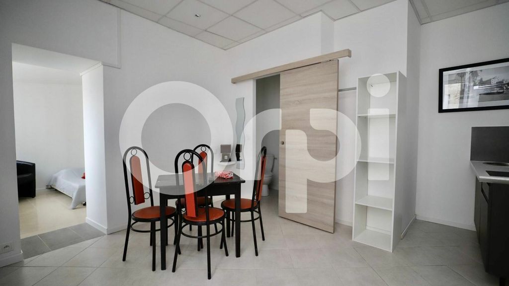 Achat appartement à vendre 2 pièces 30 m² - Ruoms
