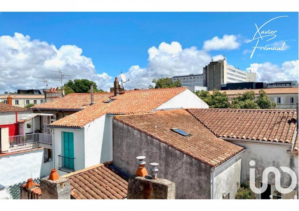 Achat maison à vendre 4 chambres 186 m² - La Rochelle