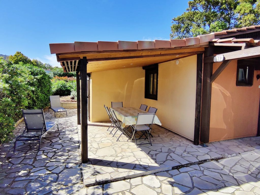 Achat maison à vendre 3 chambres 48 m² - Roquebrune-sur-Argens