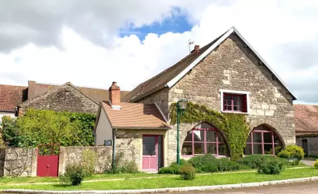 Achat maison à vendre 2 chambres 138 m² - Pouilly-en-Auxois