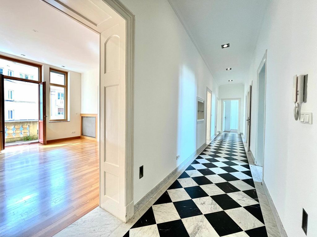 Achat appartement à vendre 5 pièces 144 m² - Thionville