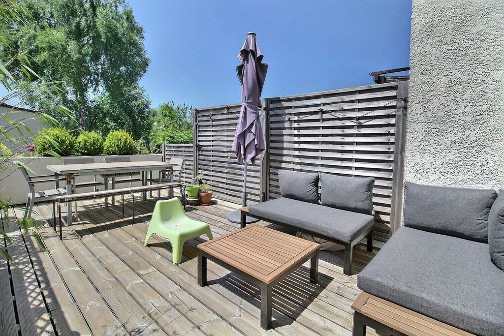 Achat appartement à vendre 4 pièces 85 m² - Montigny-le-Bretonneux