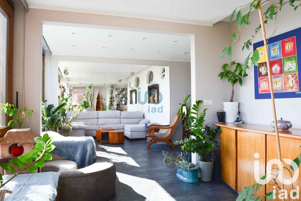 Achat appartement à vendre 7 pièces 121 m² - Fontenay-le-Fleury