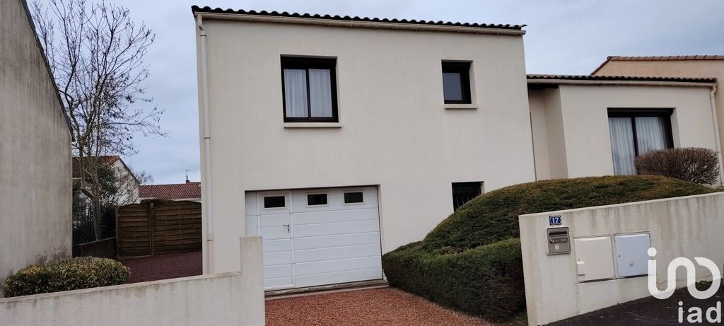 Achat maison à vendre 3 chambres 106 m² - La Roche-sur-Yon