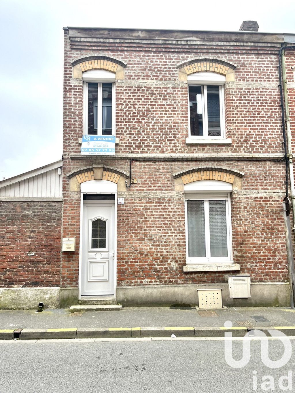 Achat maison à vendre 3 chambres 93 m² - Saint-Quentin