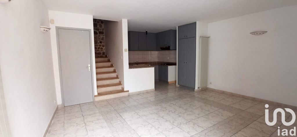 Achat maison à vendre 2 chambres 62 m² - Puget-sur-Argens