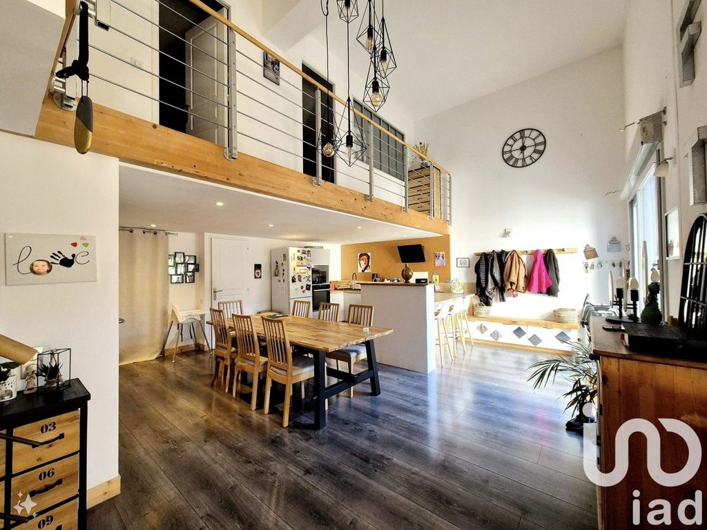 Achat appartement à vendre 6 pièces 146 m² - Saint-Étienne