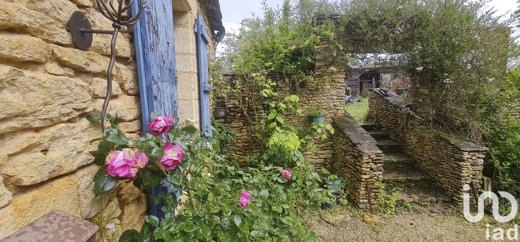 Achat maison à vendre 2 chambres 110 m² - Sarlat-la-Canéda