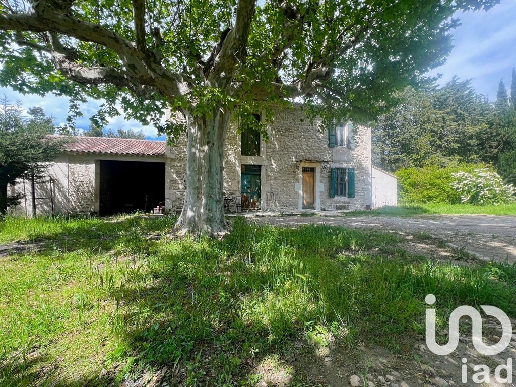 Achat maison à vendre 3 chambres 116 m² - Saint-Rémy-de-Provence