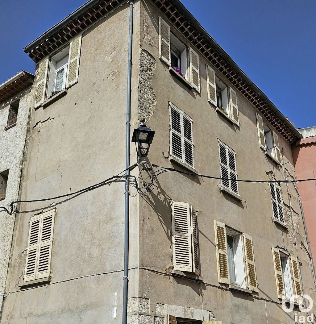 Achat appartement à vendre 8 pièces 138 m² - Draguignan