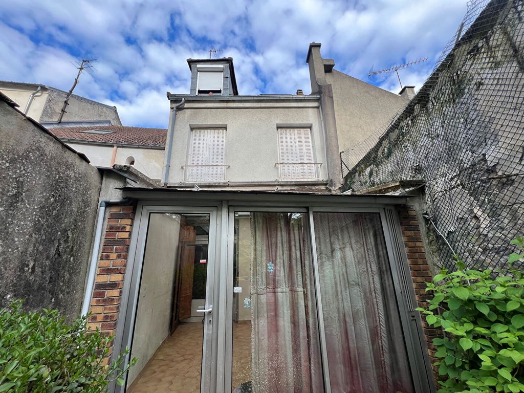 Achat maison à vendre 6 chambres 135 m² - Saint-Brice-sous-Forêt