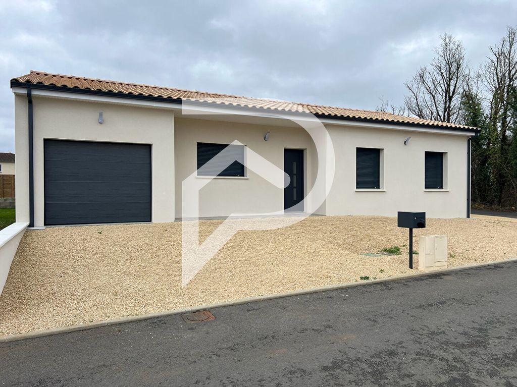 Achat maison à vendre 3 chambres 108 m² - Roches-Prémarie-Andillé