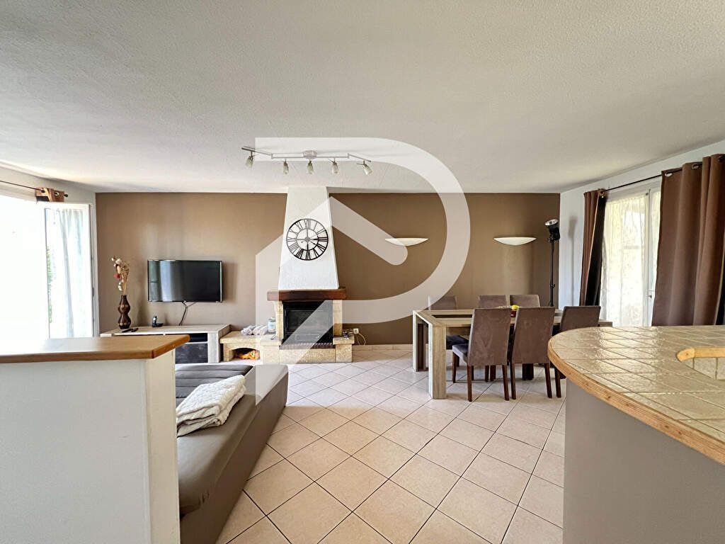 Achat maison à vendre 5 chambres 118 m² - Lunel