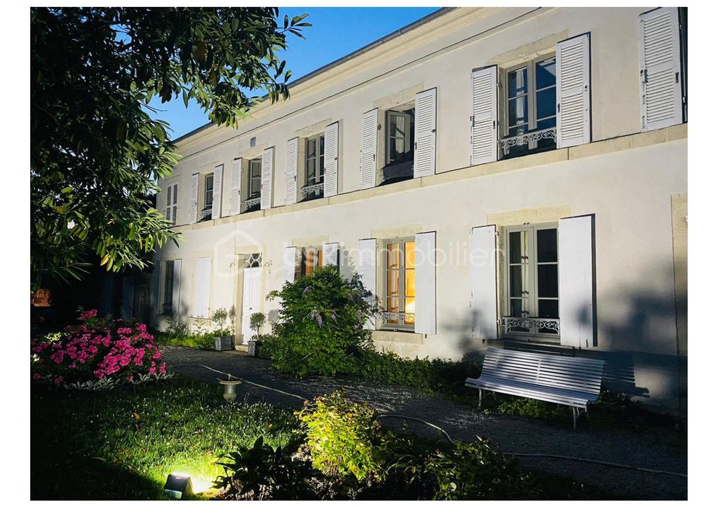 Achat maison à vendre 4 chambres 194 m² - Saint-Léger-sur-Sarthe