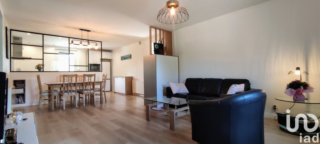 Achat appartement à vendre 4 pièces 86 m² - Saint-Jeoire