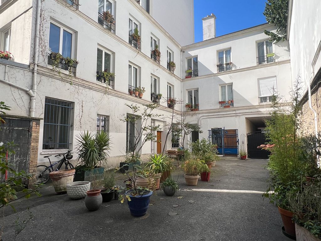 Achat loft à vendre 3 pièces 83 m² - Paris 18ème arrondissement