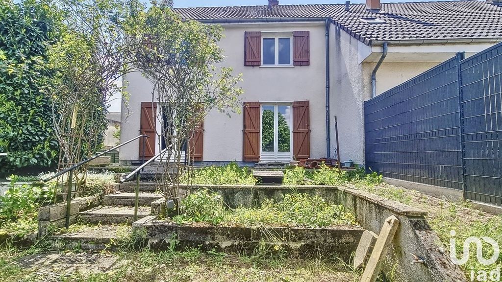 Achat maison à vendre 3 chambres 92 m² - Saint-Pourçain-sur-Sioule