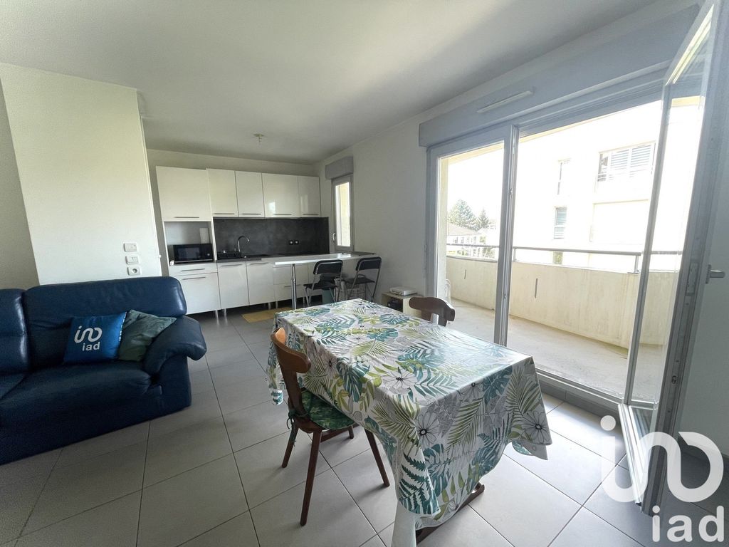 Achat appartement à vendre 2 pièces 51 m² - Combs-la-Ville