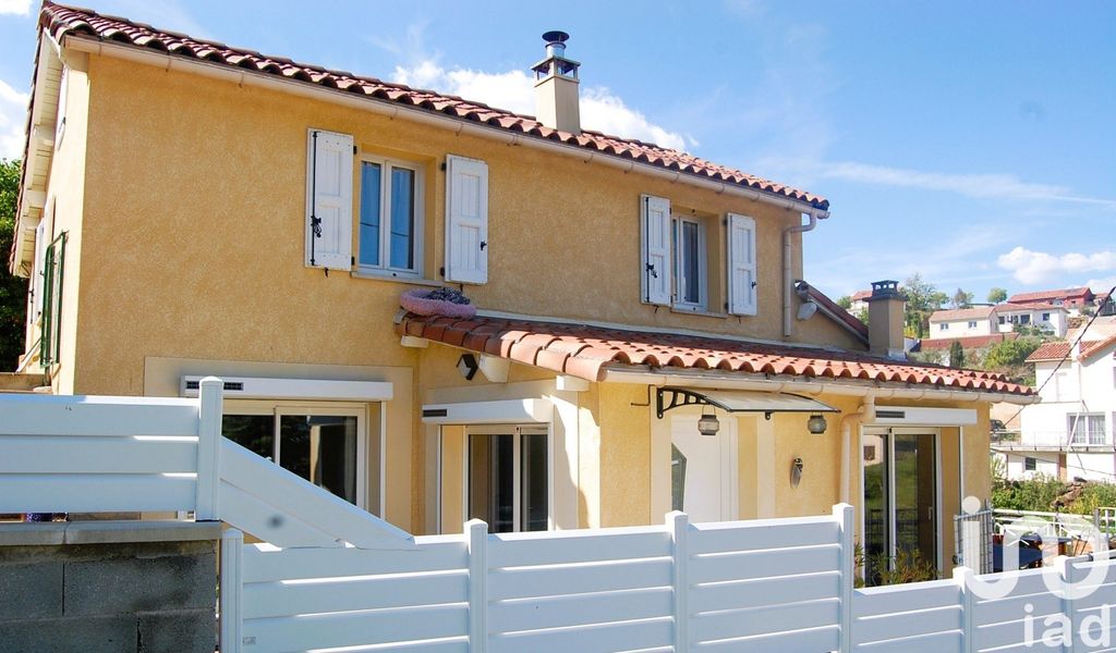 Achat maison à vendre 3 chambres 106 m² - Millau