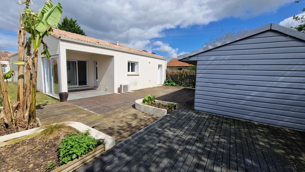 Achat maison à vendre 3 chambres 104 m² - La Roche-sur-Yon