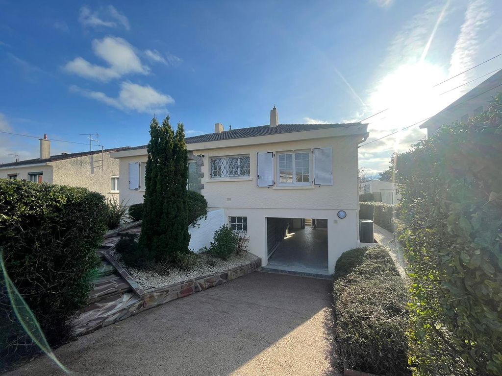 Achat maison à vendre 3 chambres 113 m² - La Roche-sur-Yon