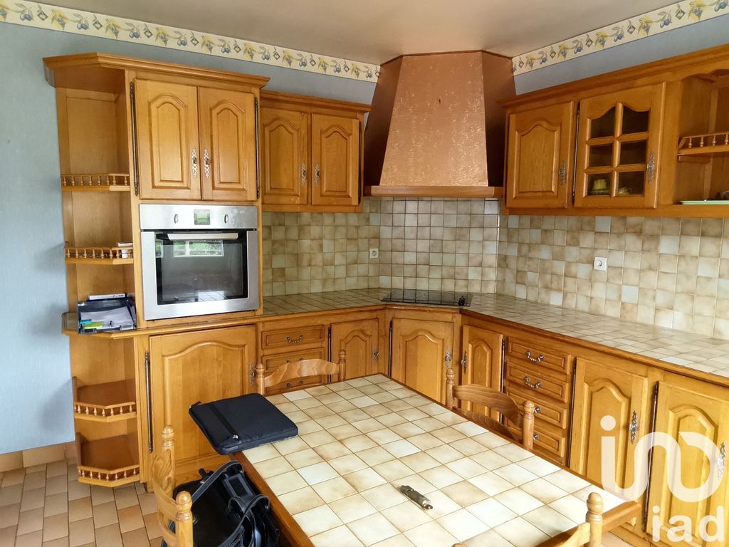 Achat maison à vendre 4 chambres 145 m² - Éguzon-Chantôme