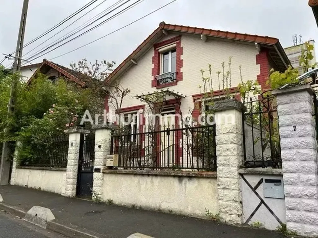 Achat maison à vendre 3 chambres 90 m² - Bondy