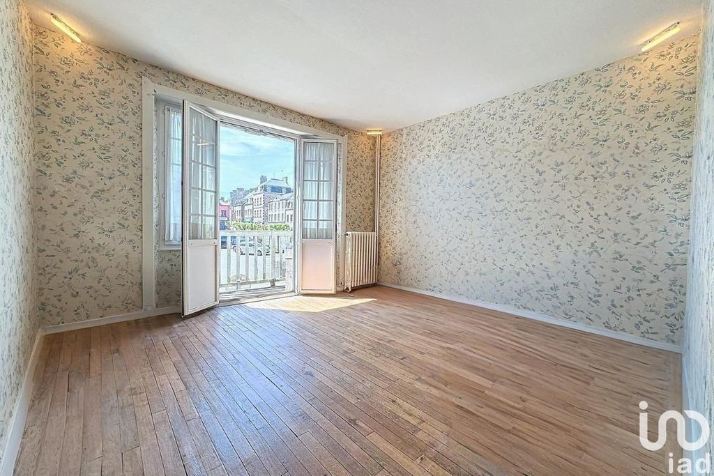 Achat maison à vendre 2 chambres 81 m² - Saint-Pierre-Église