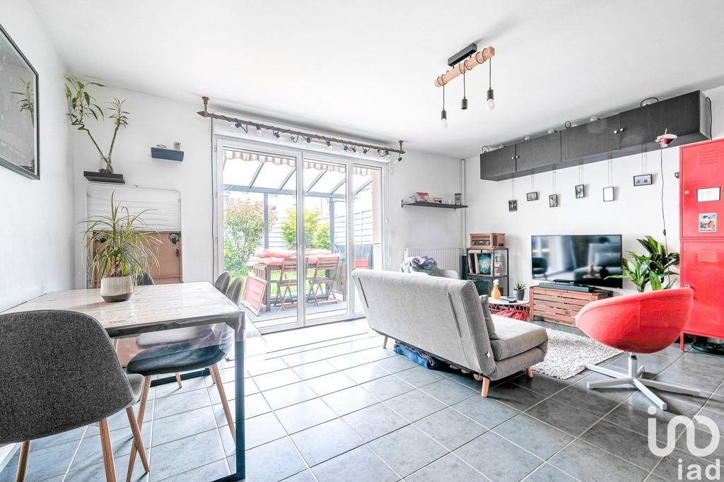 Achat appartement à vendre 4 pièces 74 m² - Vaires-sur-Marne