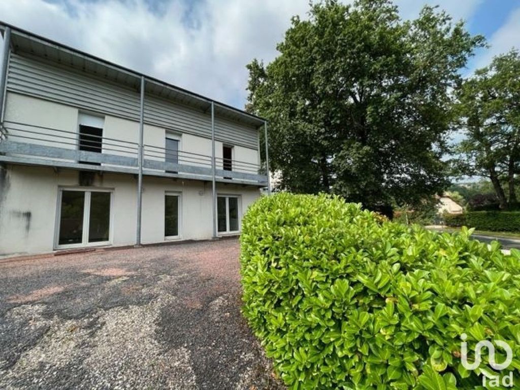 Achat maison à vendre 3 chambres 115 m² - Allassac
