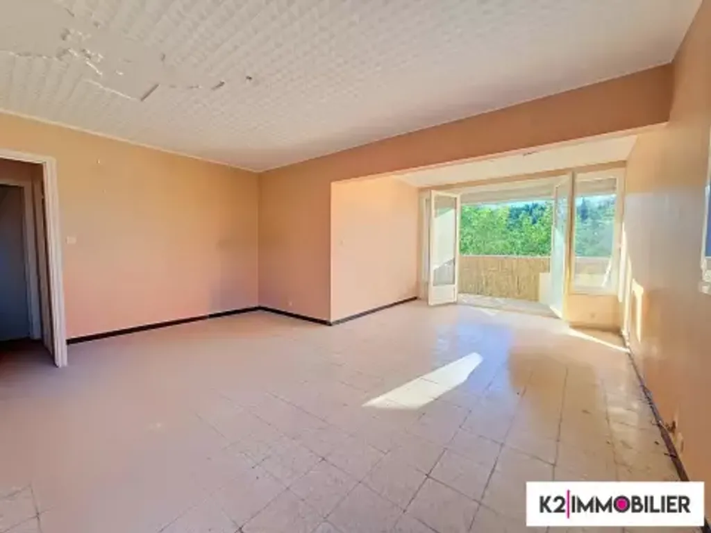 Achat appartement à vendre 5 pièces 92 m² - Privas