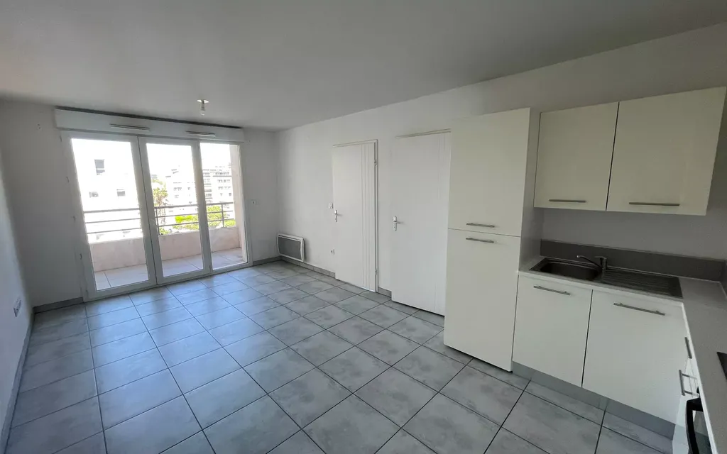 Achat appartement à vendre 3 pièces 51 m² - La Seyne-sur-Mer