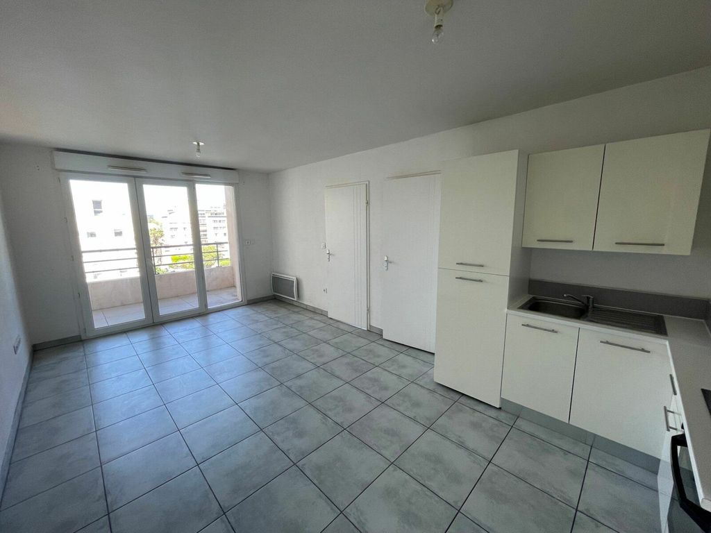 Achat appartement à vendre 3 pièces 51 m² - La Seyne-sur-Mer