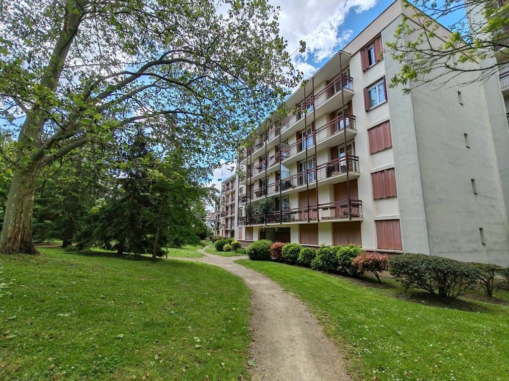 Achat appartement à vendre 4 pièces 83 m² - Saint-Ouen-l'Aumône