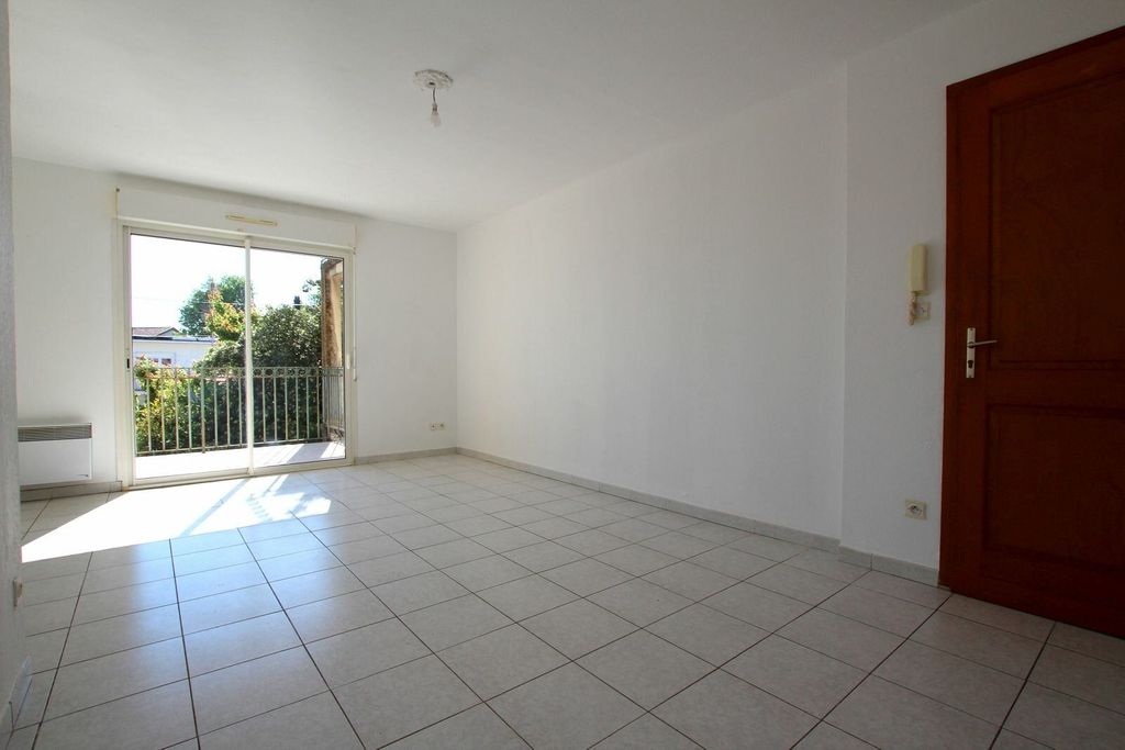 Achat appartement à vendre 2 pièces 42 m² - Lunel