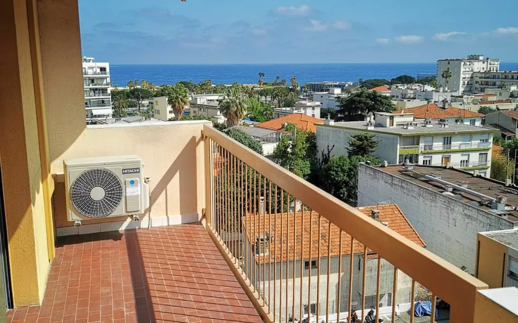 Achat appartement à vendre 3 pièces 75 m² - Nice